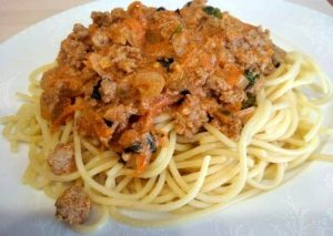 Рецепт с фото: Спагетти с мясной подливой